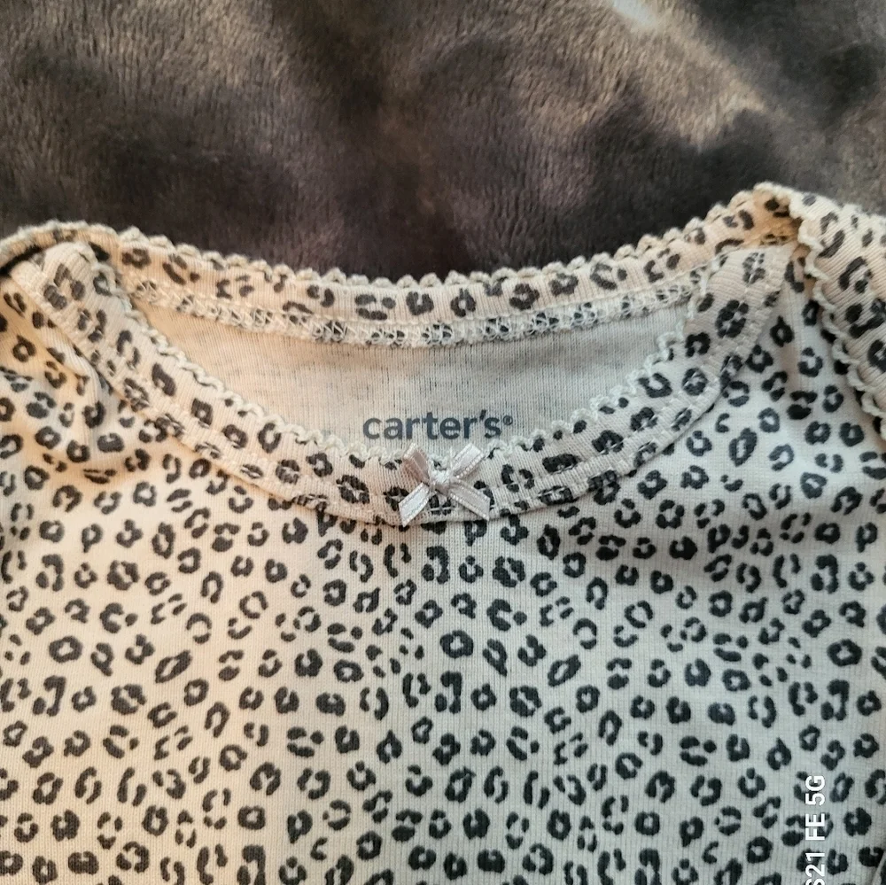 🩷 3/$15 Girls (12M) 4-Piece Baby Onesies Set 2 Long Sleeve, 2 short Sleeve, EUC